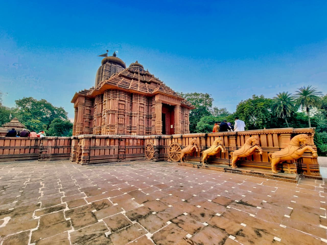 0121621_Sun_Temple,_Gwalior_Madhya_Pradesh_036